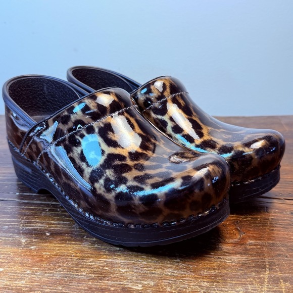 Dansko Shoes - Dansko Shoes Womens Size 7 Brown Leopard Patent Professional Clogs 706-530202